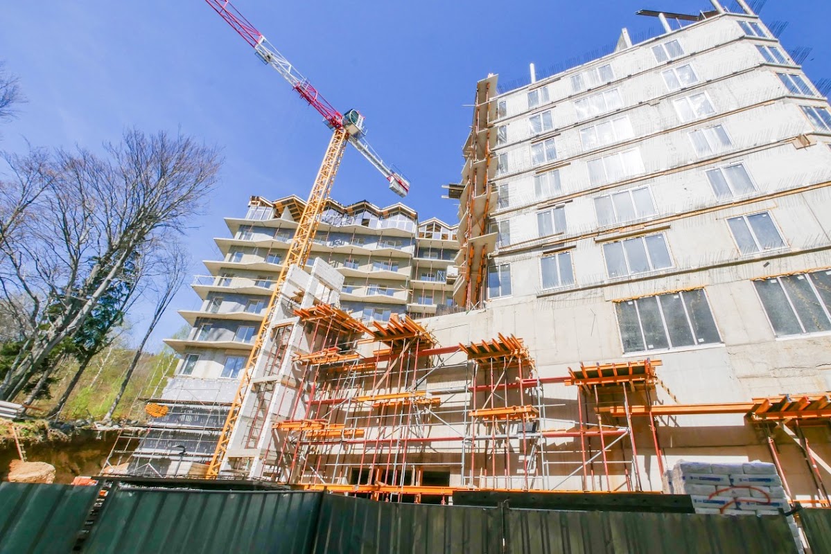 Budowa - instalacje na dużym obiekcie